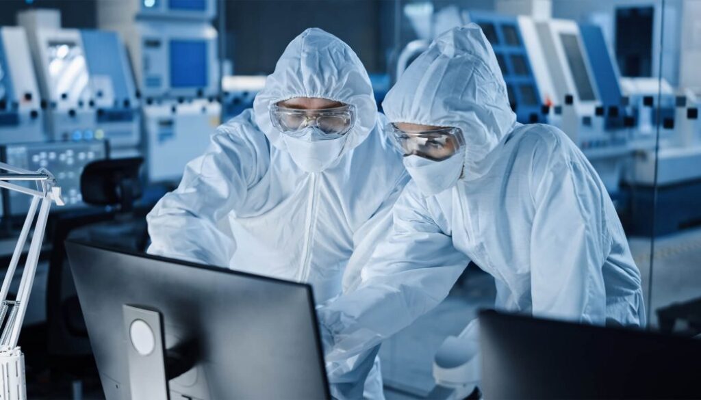 cleanroom_techs_1920x1080-1024x576